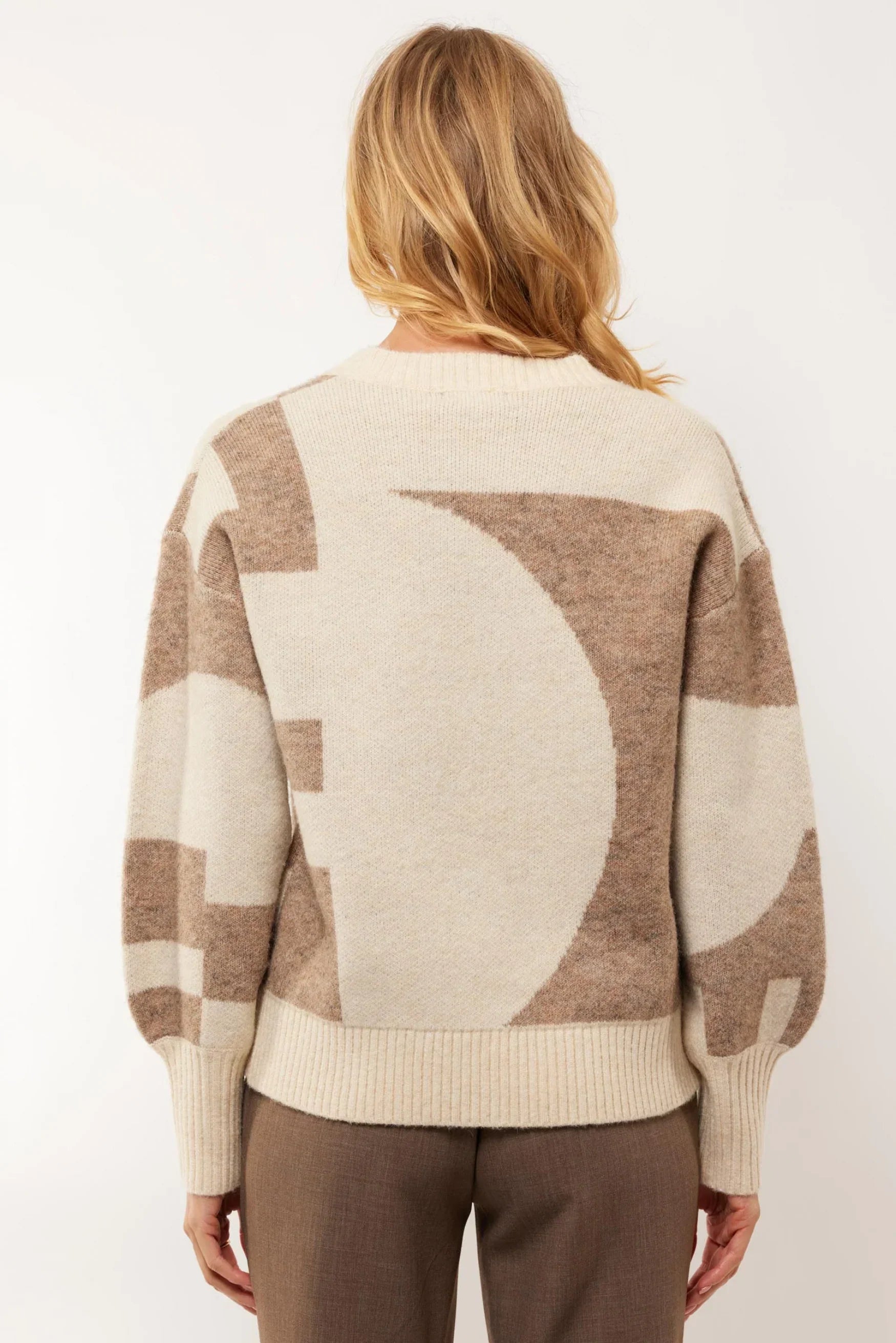 Maglione Geometrico Essenza | V-Scollo | Maniche Balloon