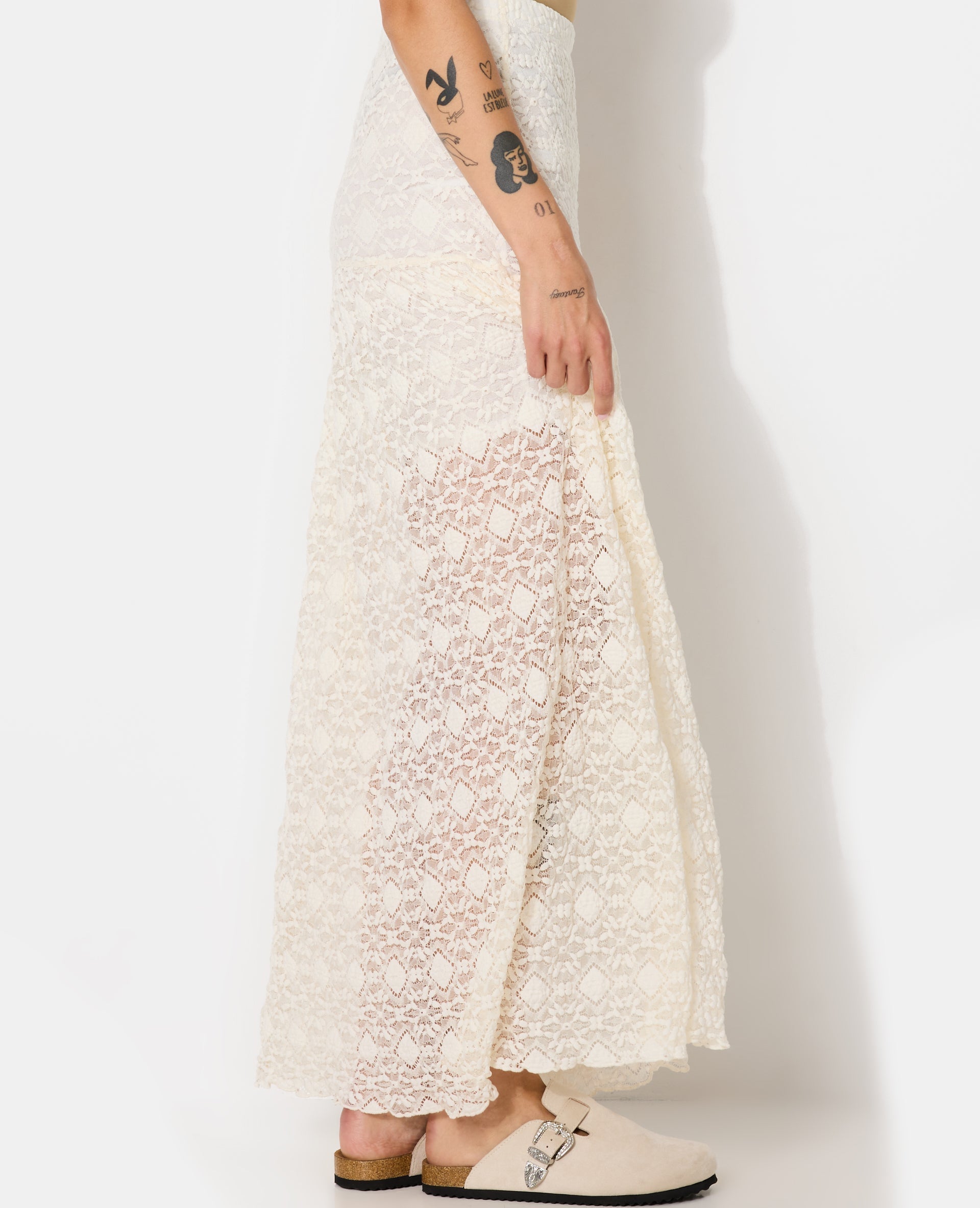 Gonna Maxi in Pizzo | Sovrapposizione Trasparente e Linea Retta