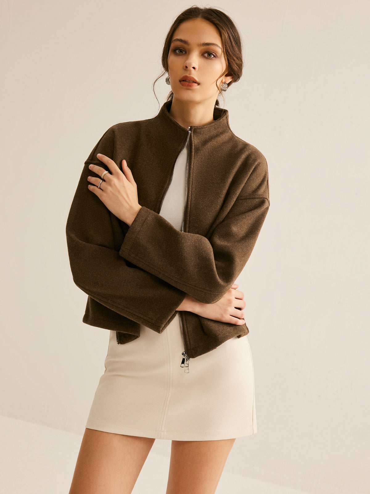 Giacca Cropped Collo Alto | Silhouette Cropped | Casual Elegante
