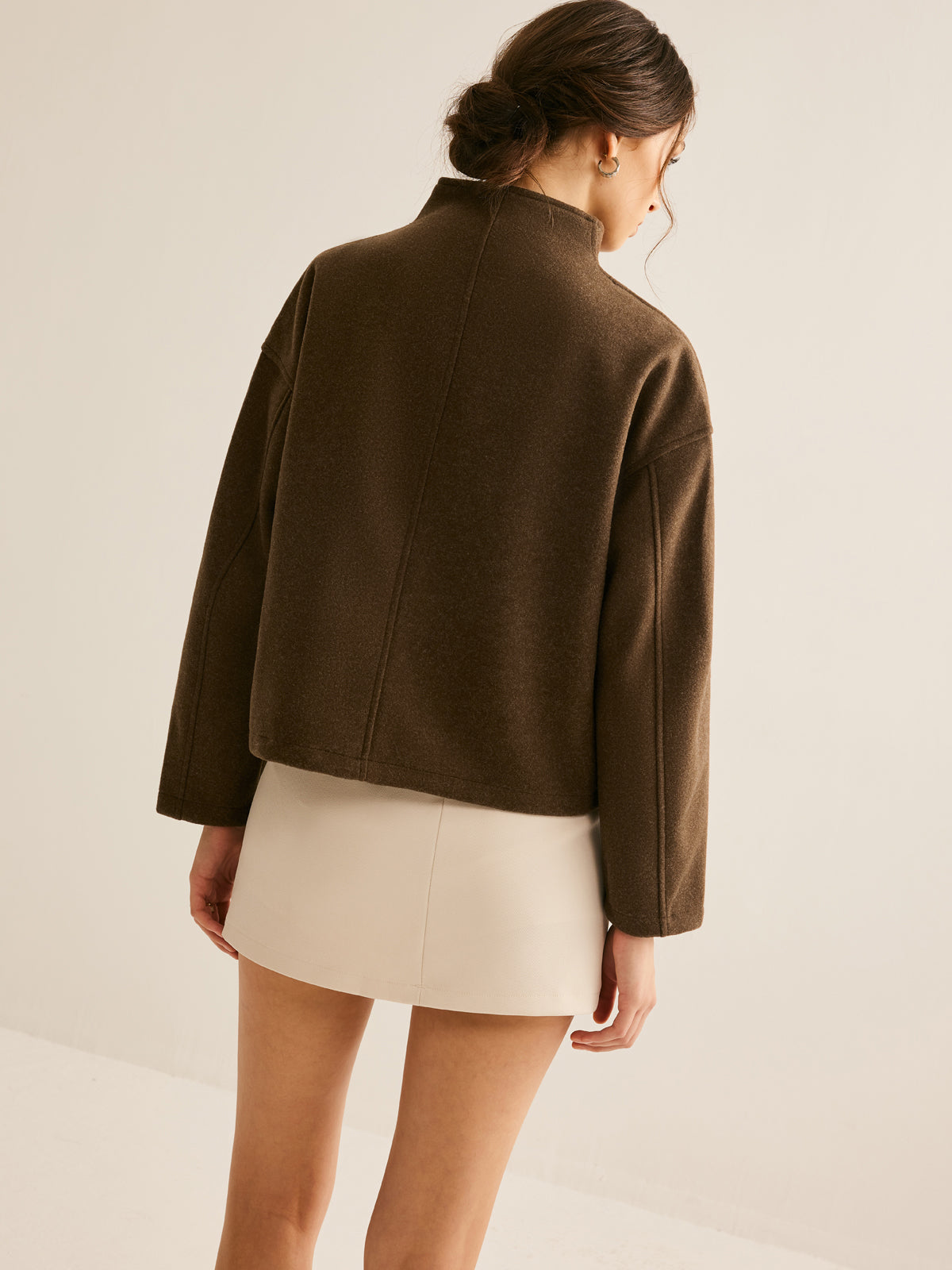 Giacca Cropped Collo Alto | Silhouette Cropped | Casual Elegante