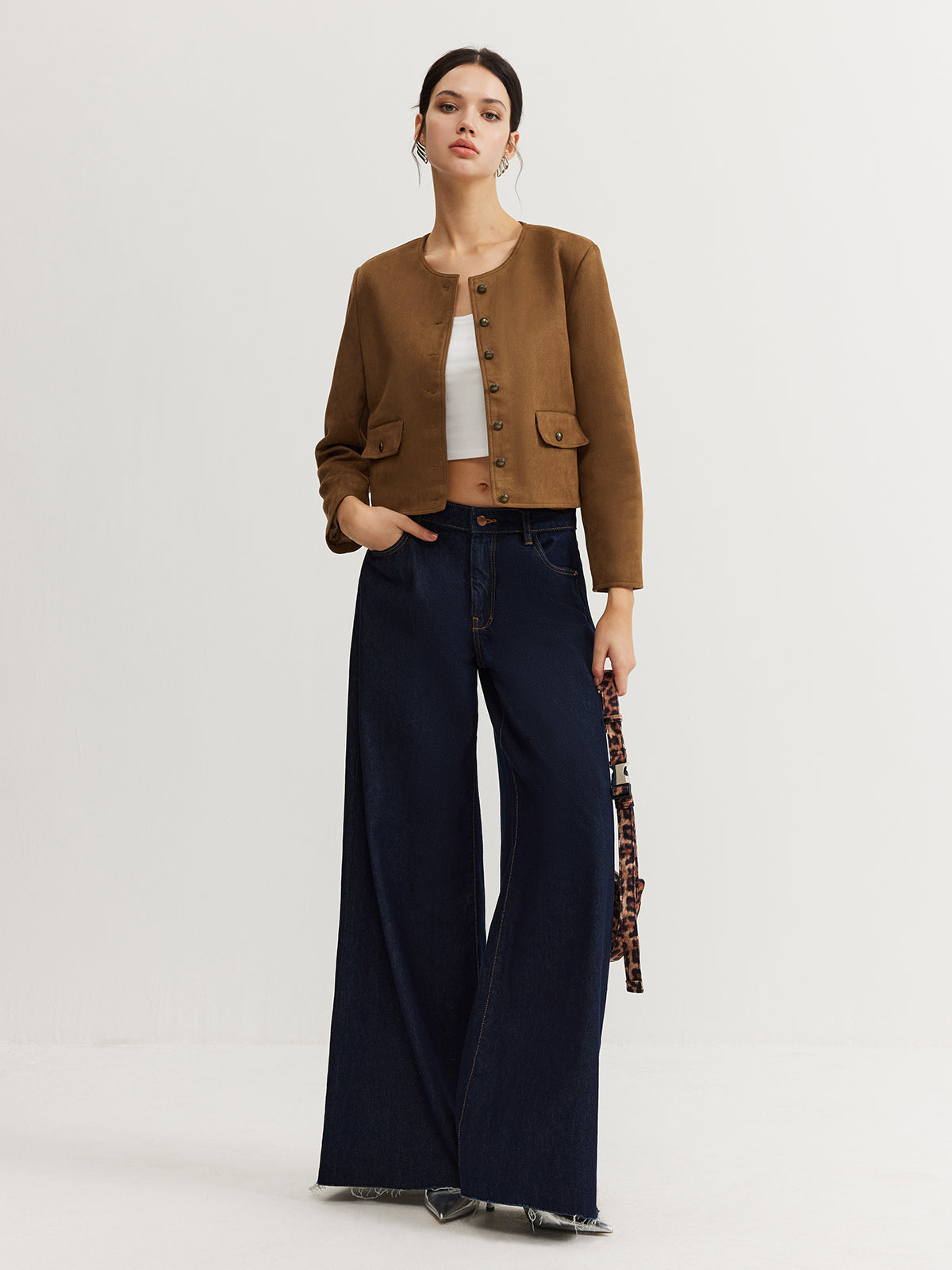 Giacca Cropped Essenza | Silhouette Minimalista | Scollo Tondo