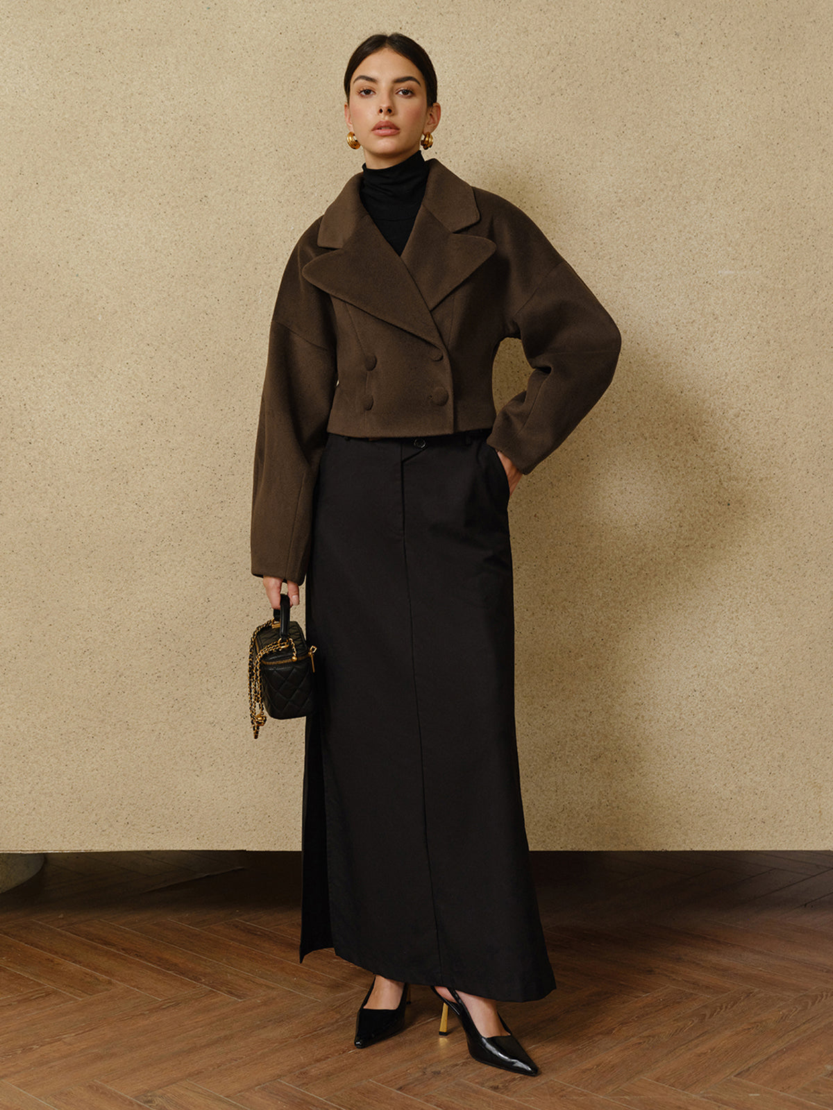 Cappotto Cropped in Misto Lana | Revers Oversized | Silhouette Scolpita