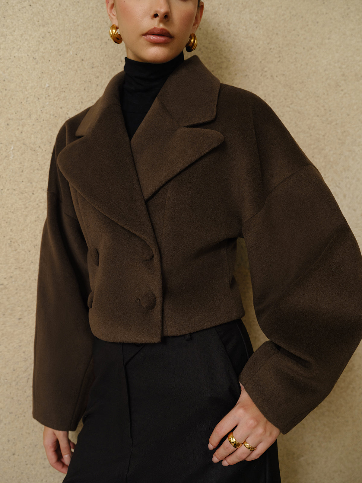Cappotto Cropped in Misto Lana | Revers Oversized | Silhouette Scolpita