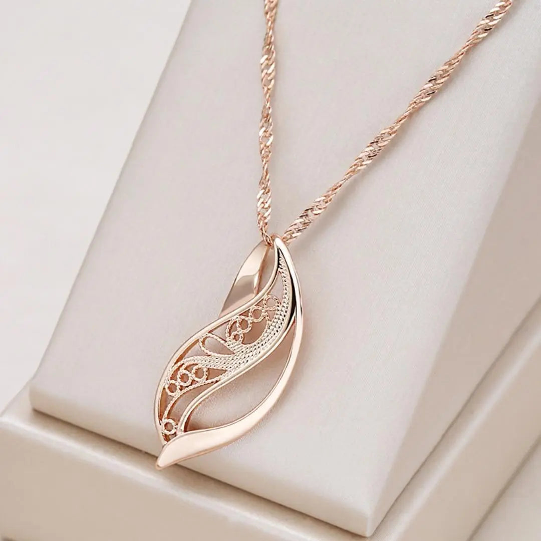 Collana Pendente Foglia | Finitura Oro Rosa