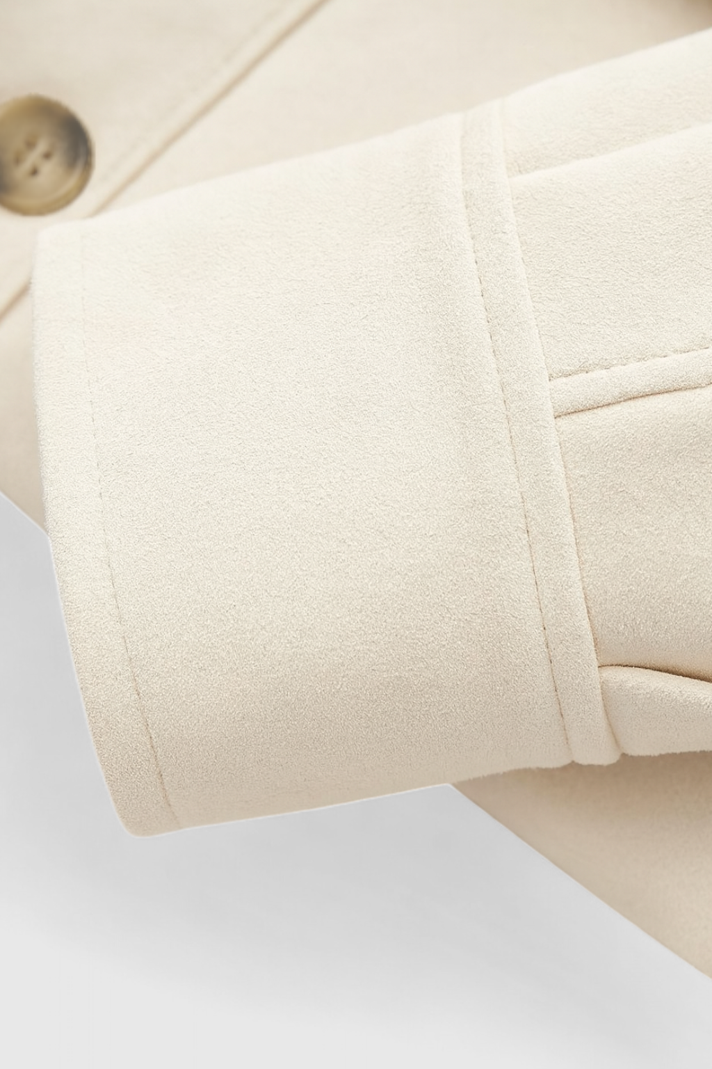 Giacca PU Collo Rotondo | Bottoni Fronte | Lunghezza Cropped | Maniche Raglan