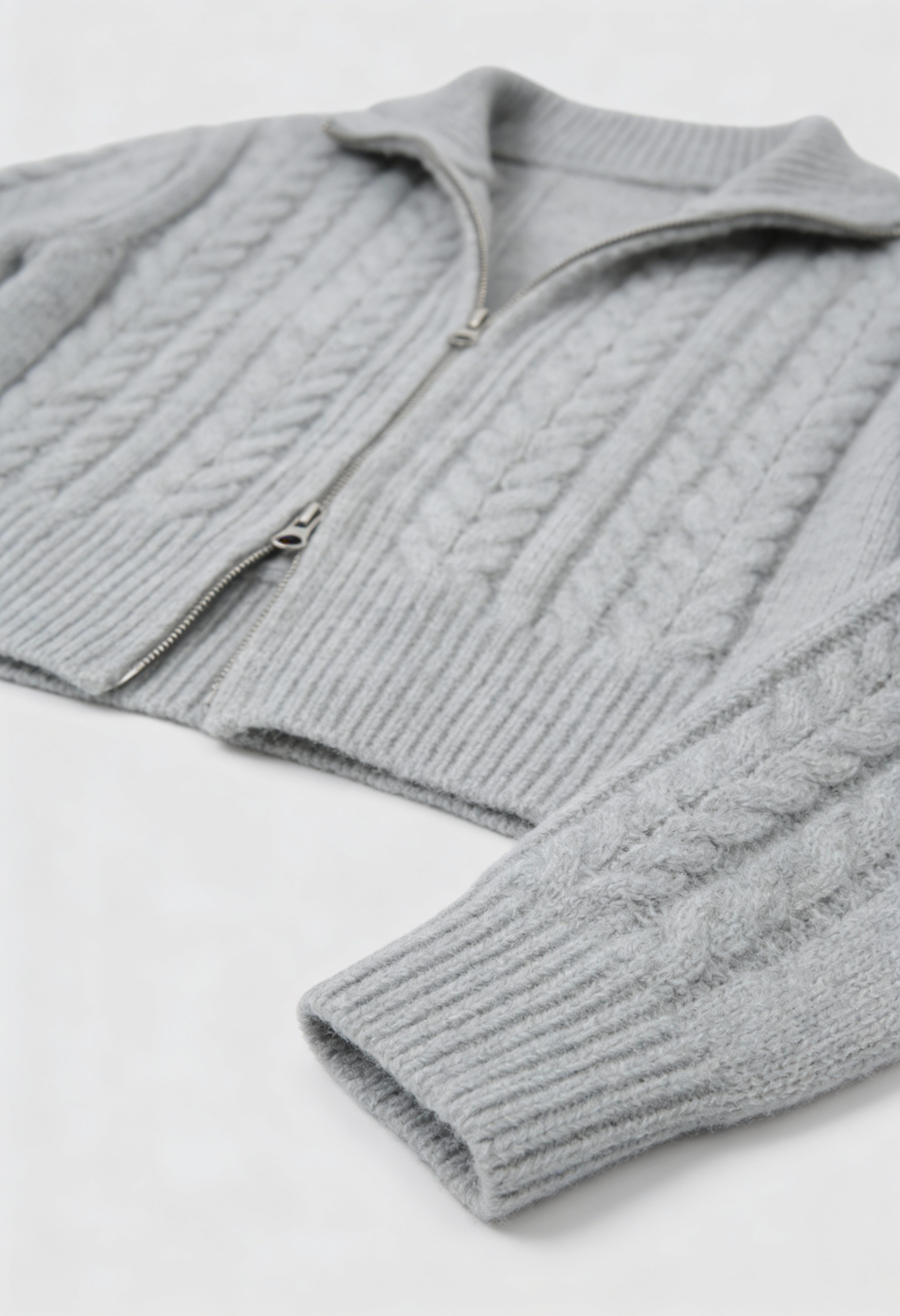 Cardigan Zip in Maglia a Cavo Essenza | Collo Alto | Lunghezza Cropped | Fit Relaxed