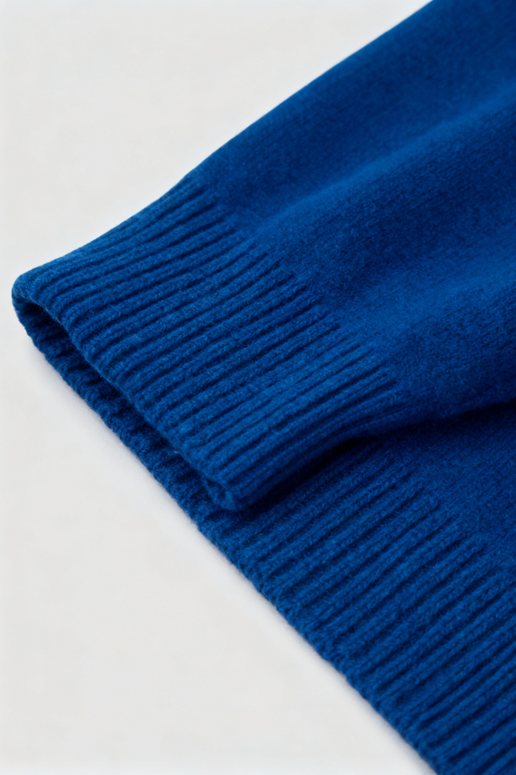 Maglione in Cashmere con Scollo a V | Maglia Lunga, Slim Fit, Finitura Senza Salti