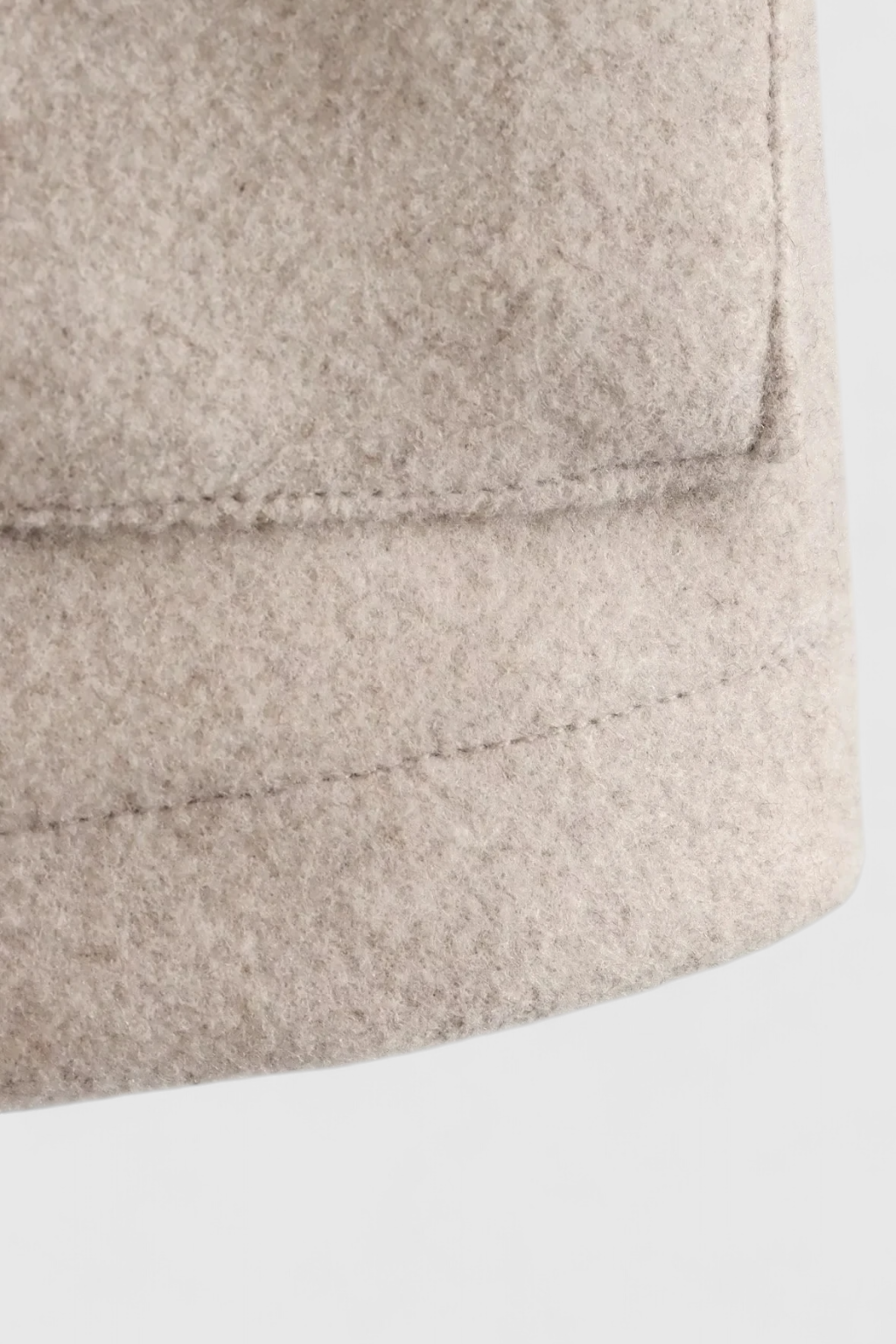 Giacca Cropped | Collo Quadrato, Dettaglio Tasche, Maniche Lunghe