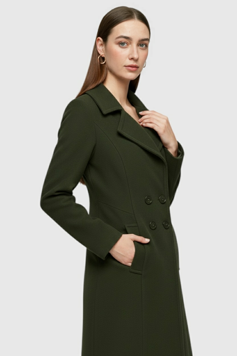 Cappotto Lungo Doppio Petto | Collo Revers, Linea Strutturata, Bottoni Frontali
