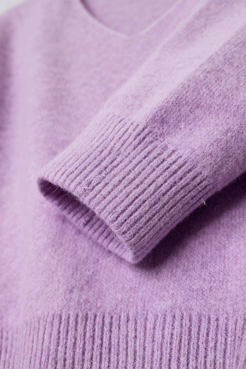 Maglione in Cashmere con Scollo a V | Maglia Lunga, Slim Fit, Finitura Senza Salti