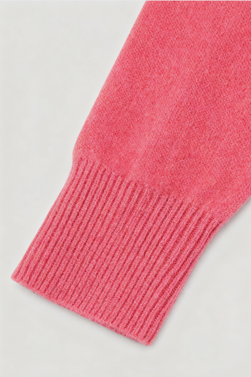 Maglione in Cashmere Scollo a V | Maglia Lunga, Slim Fit, Finitura Senza Giunture