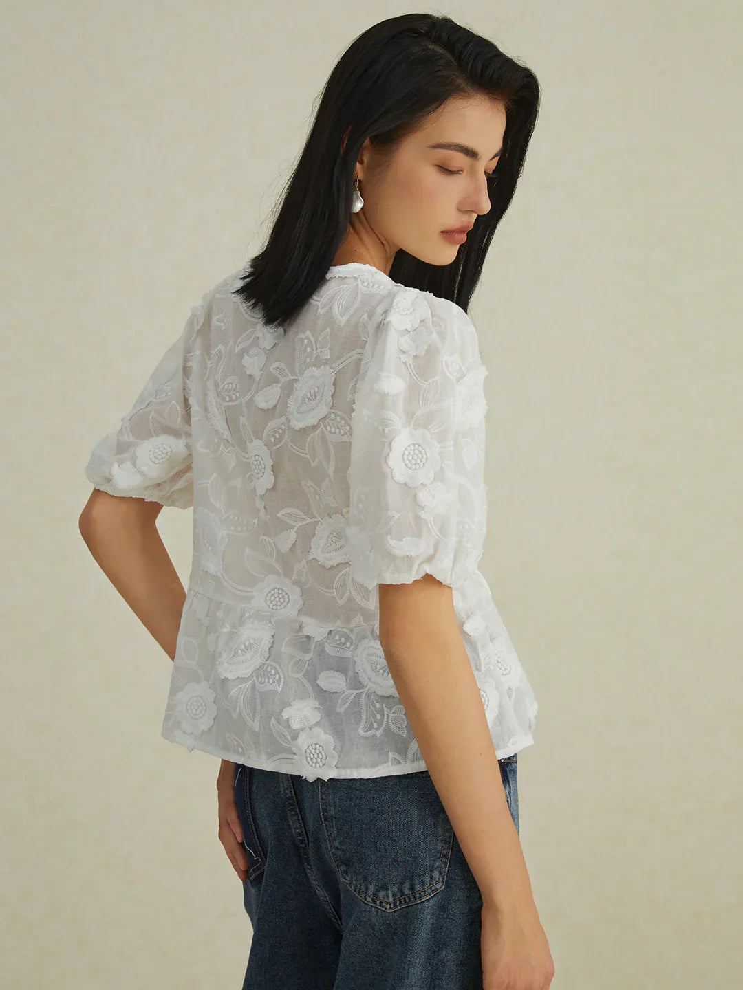 Blusa Ricamata con Laccio | Maniche a Bolla | Tessuto Trasparente Fiorato