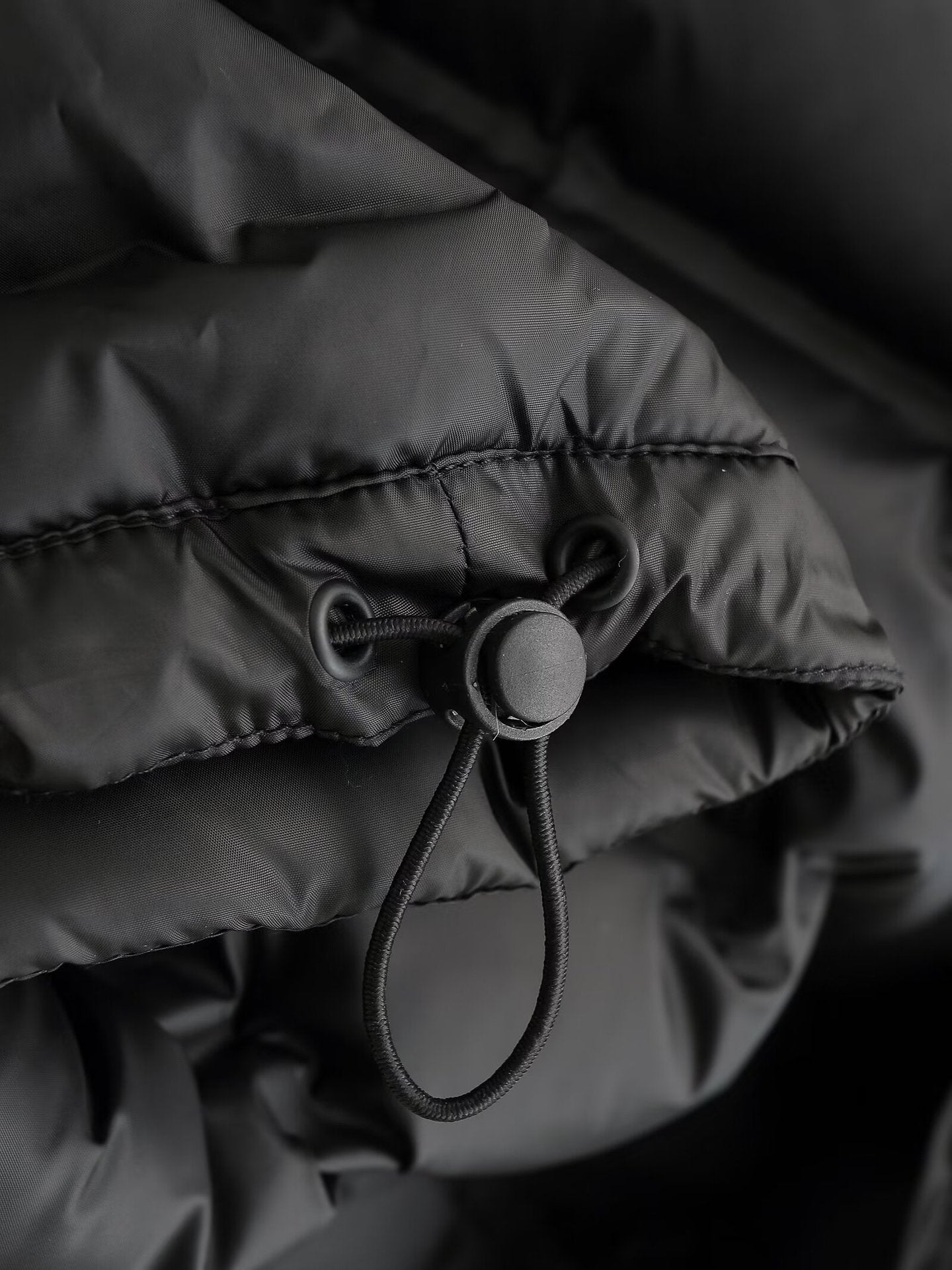Giacca Puffer Corta | Chiusura Zip | Vestibilità Corta