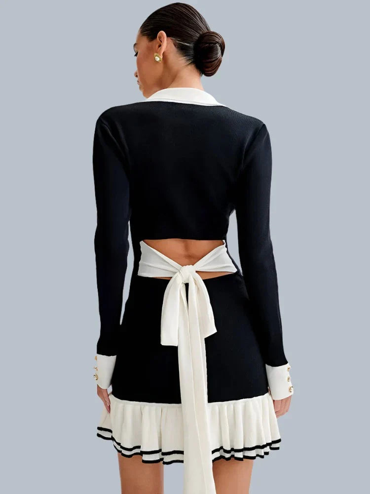 Abito Mini in Maglia | Vestibilità Slim | Chiusura Frontale con Bottoni | Orlo Volante