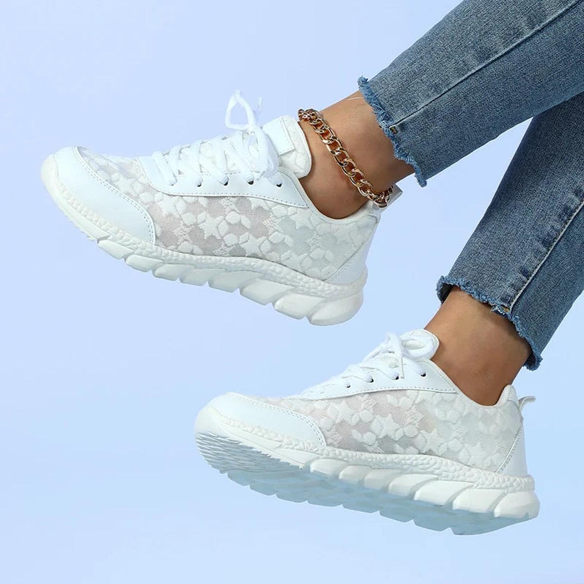 Sneakers Mesh Ricamate | Leggere | Suola Imbottita