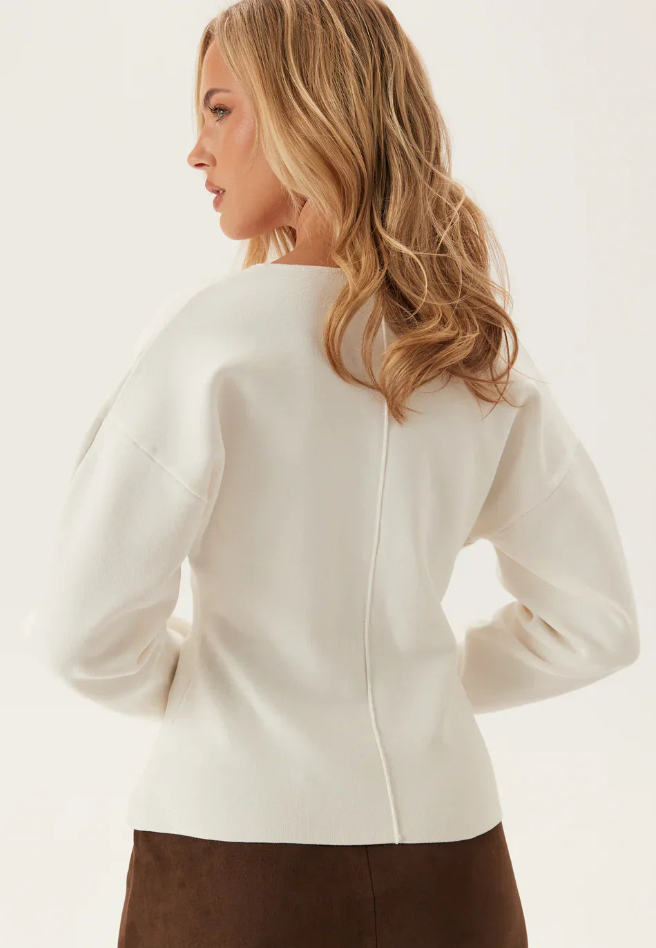Top in Maglia V Collo | Lungo in Tessuto Scuba | Fit Strutturato Moderno