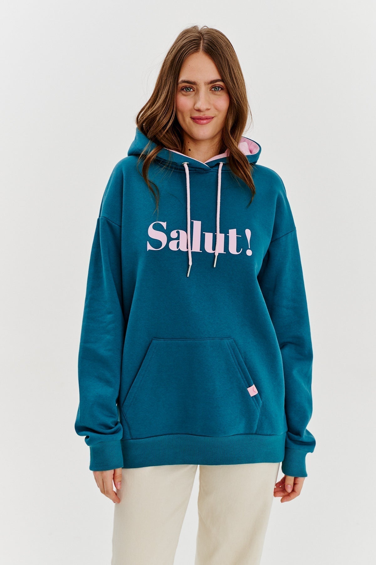 Hoodie Essenza “Salut!” | Vestibilità Oversized | Stampa a Contrasto