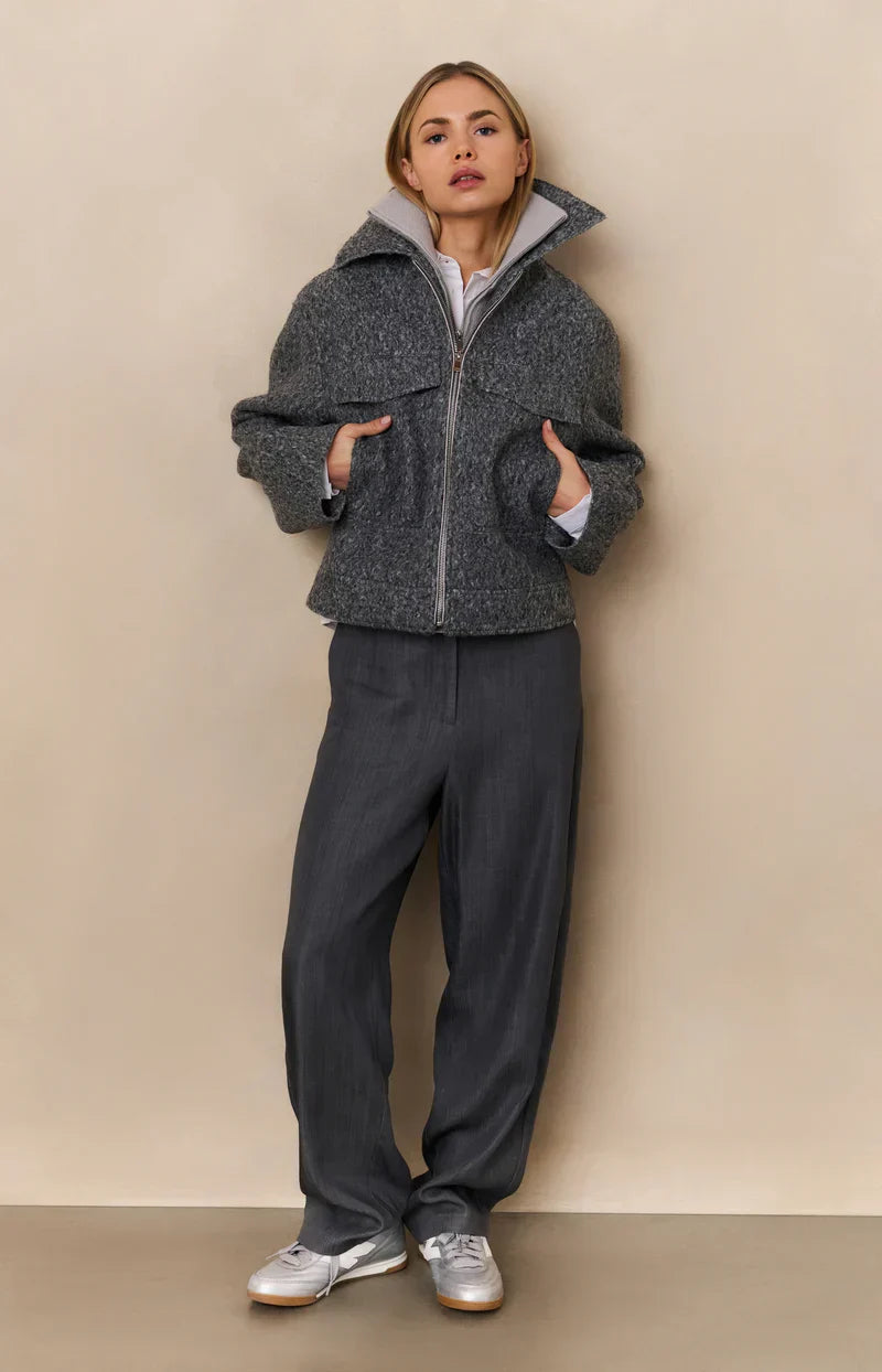 Giacca Bouclé con Zip | Fit Cropped | Effetto Lana Testurizzata