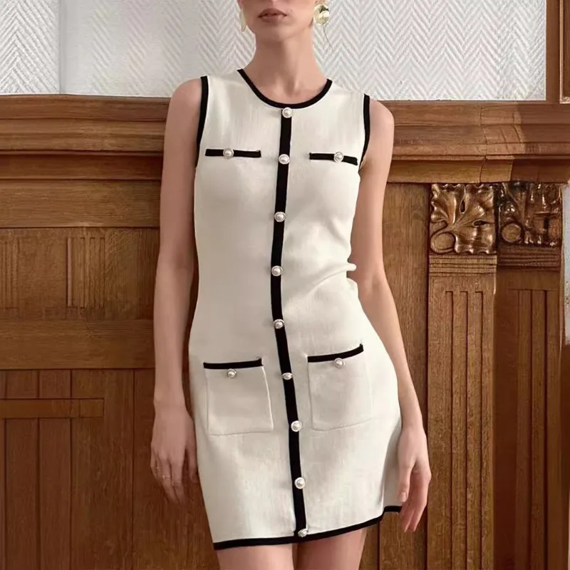 Abito Mini Senza Maniche | Rifiniture a Contrasto | Bottoni Frontali | Slim Fit