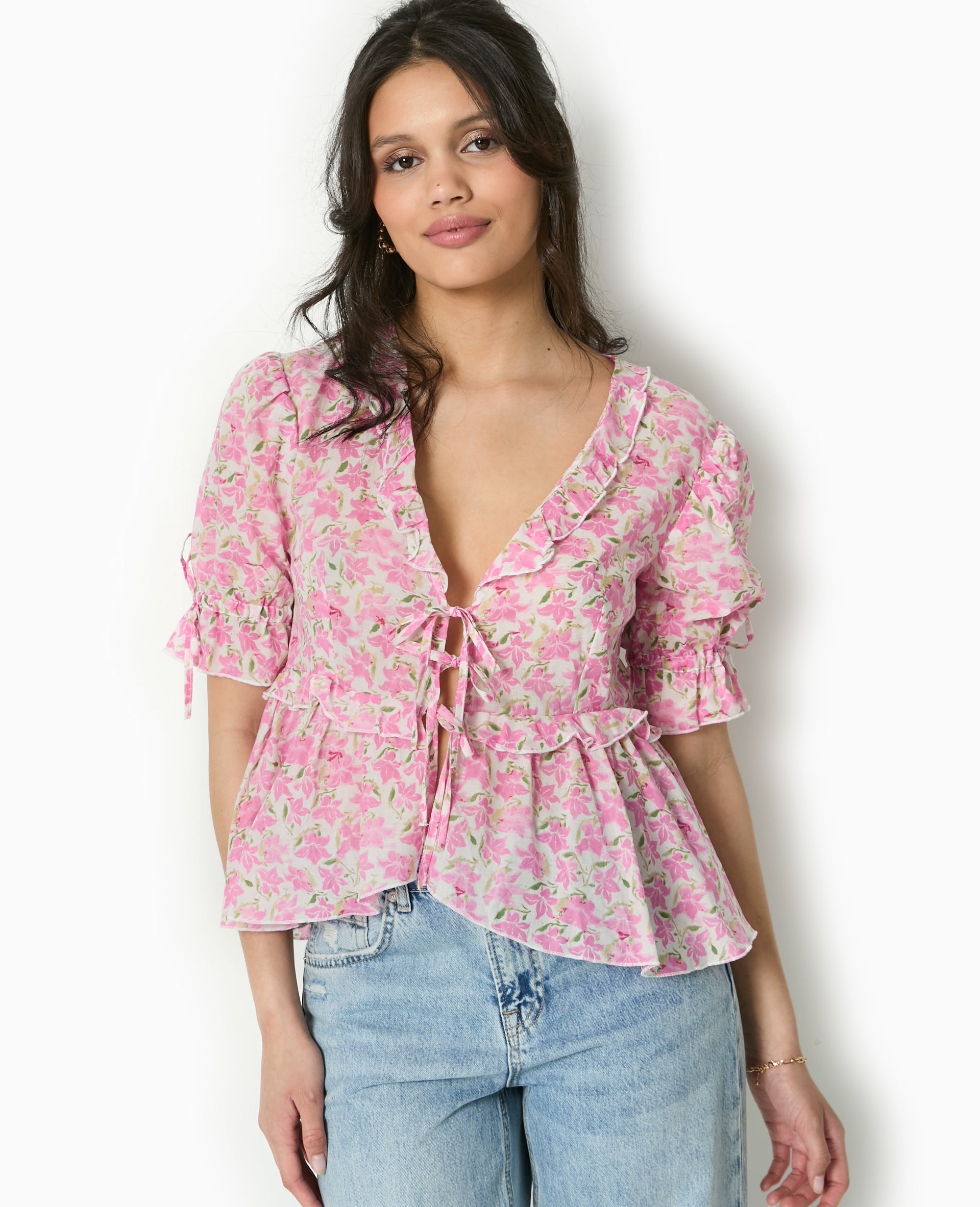 Blusa Floreale Luminosa | Scollo a V Ruffled | Maniche a Palloncino