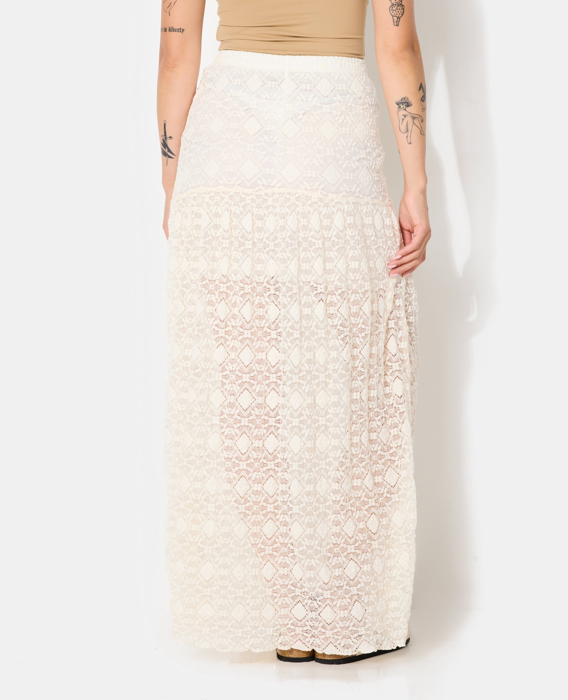 Gonna Maxi in Pizzo | Sovrapposizione Trasparente e Linea Retta
