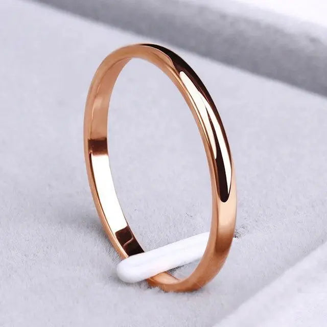 Anello Nuziale Slim | 2mm Acciaio Inossidabile Placcato Oro | Design Unisex