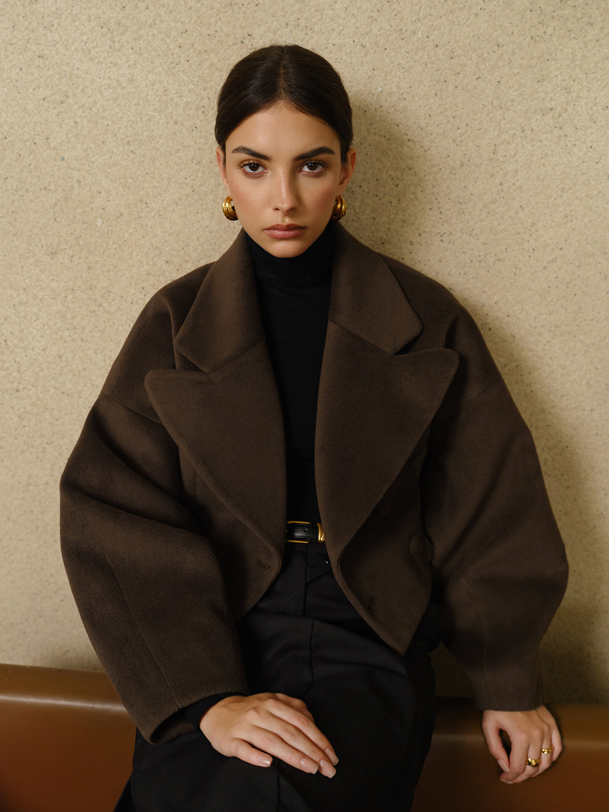 Cappotto Cropped in Misto Lana | Revers Oversized | Silhouette Scolpita