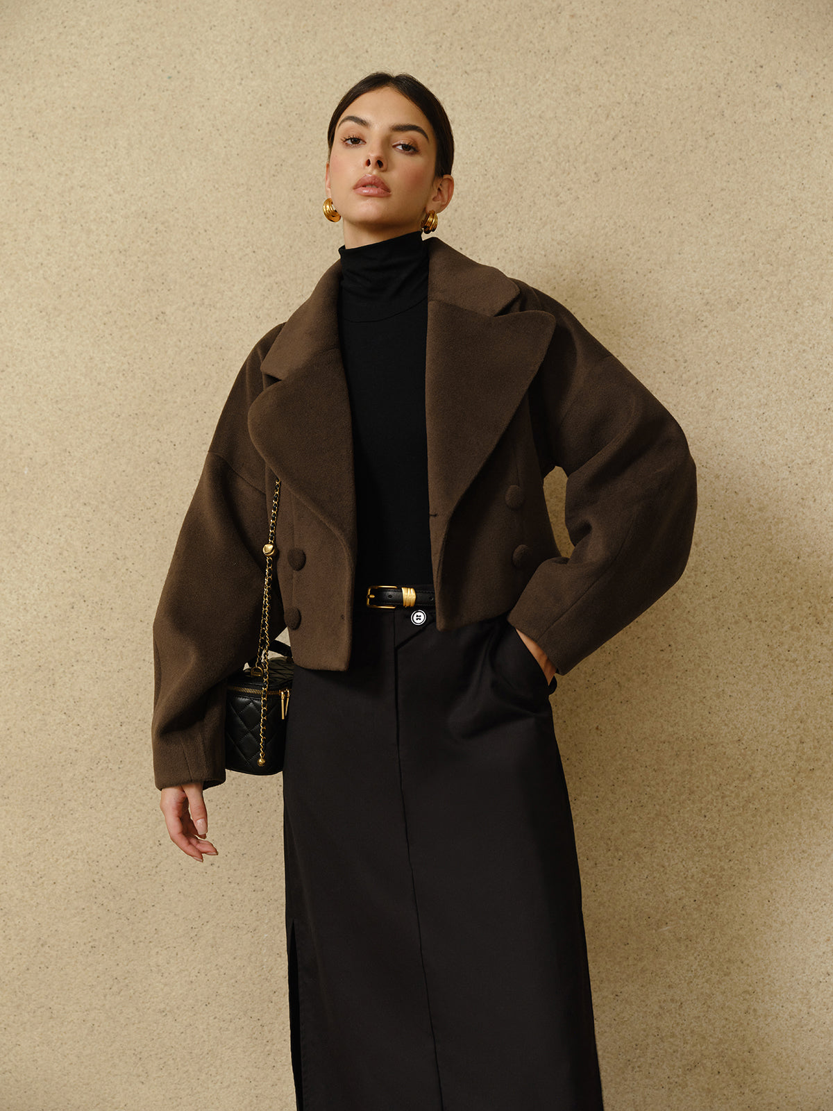 Cappotto Cropped in Misto Lana | Revers Oversized | Silhouette Scolpita