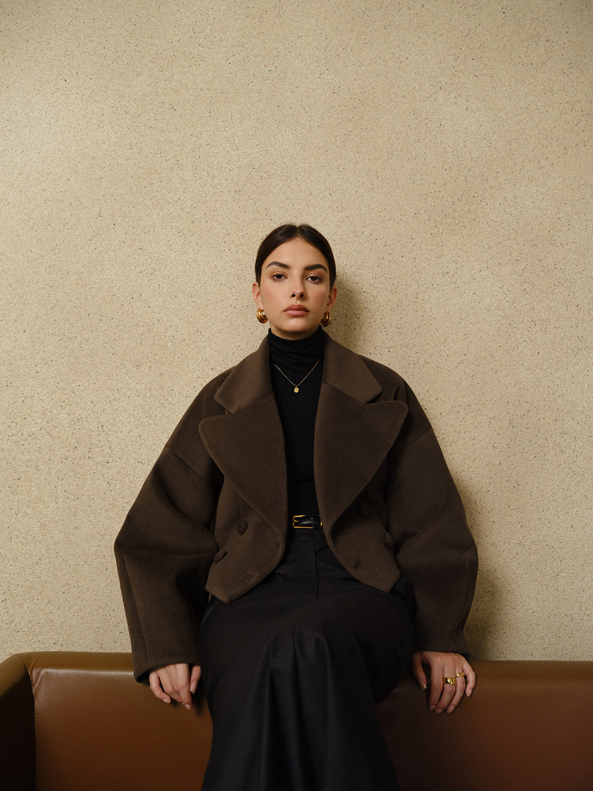Cappotto Cropped in Misto Lana | Revers Oversized | Silhouette Scolpita