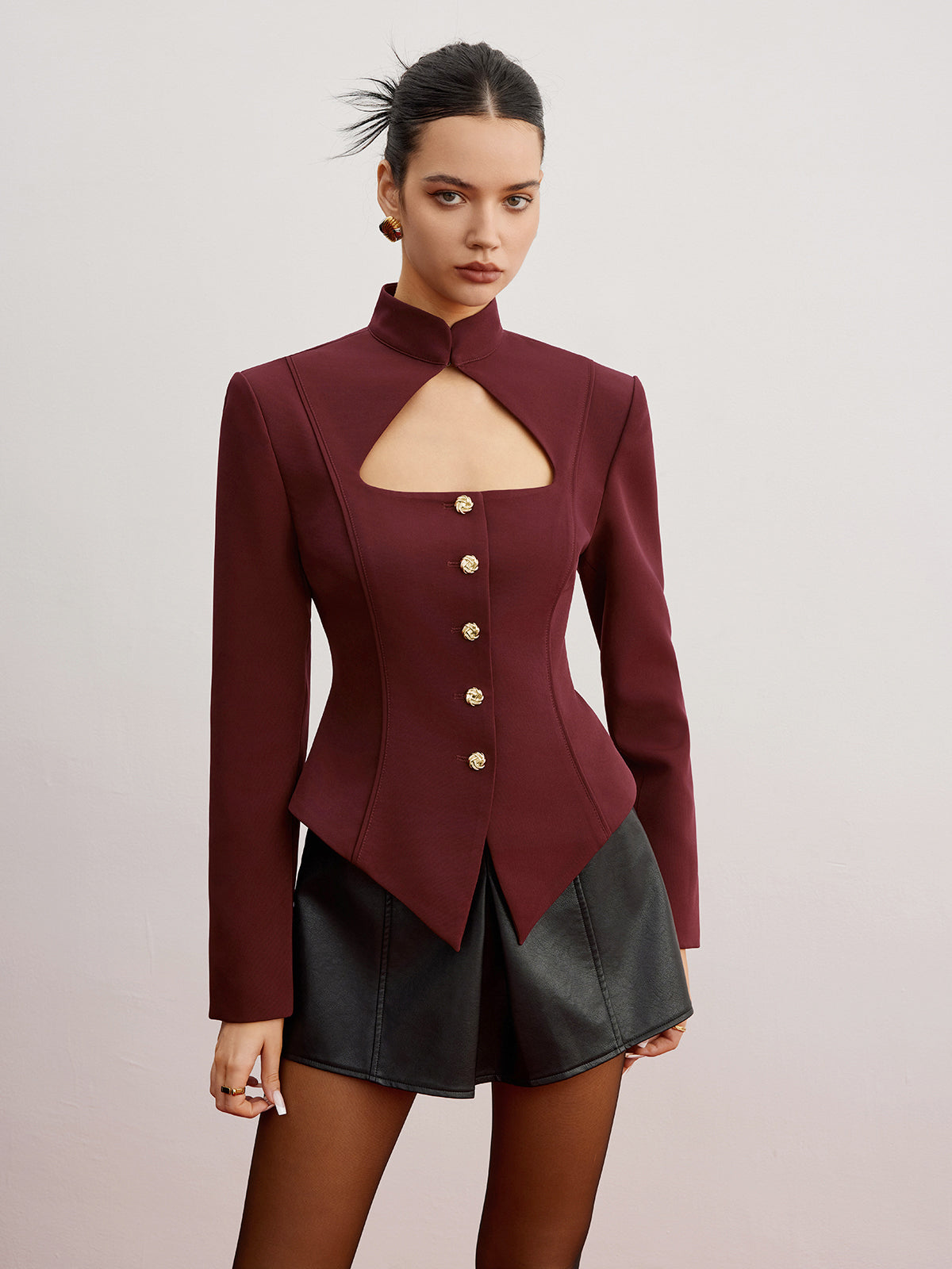 Blazer Strutturato Taglio Aperto | Collo Alto | Dettagli Bottone Oro
