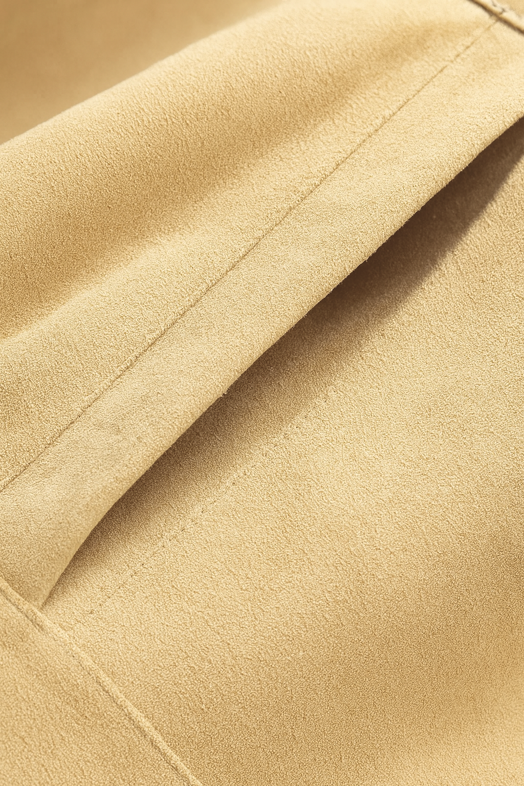 Giacca PU Collo Rotondo | Bottoni Fronte | Lunghezza Cropped | Maniche Raglan