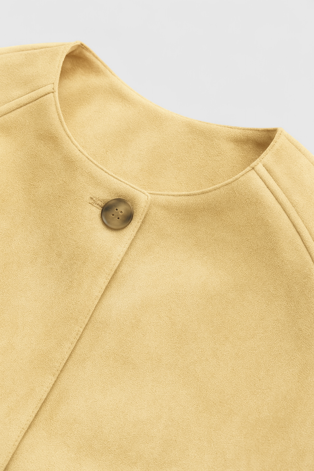 Giacca PU Collo Rotondo | Bottoni Fronte | Lunghezza Cropped | Maniche Raglan