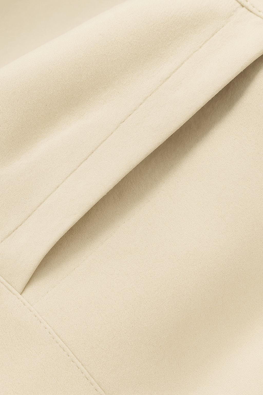 Giacca PU Collo Rotondo | Bottoni Fronte | Lunghezza Cropped | Maniche Raglan