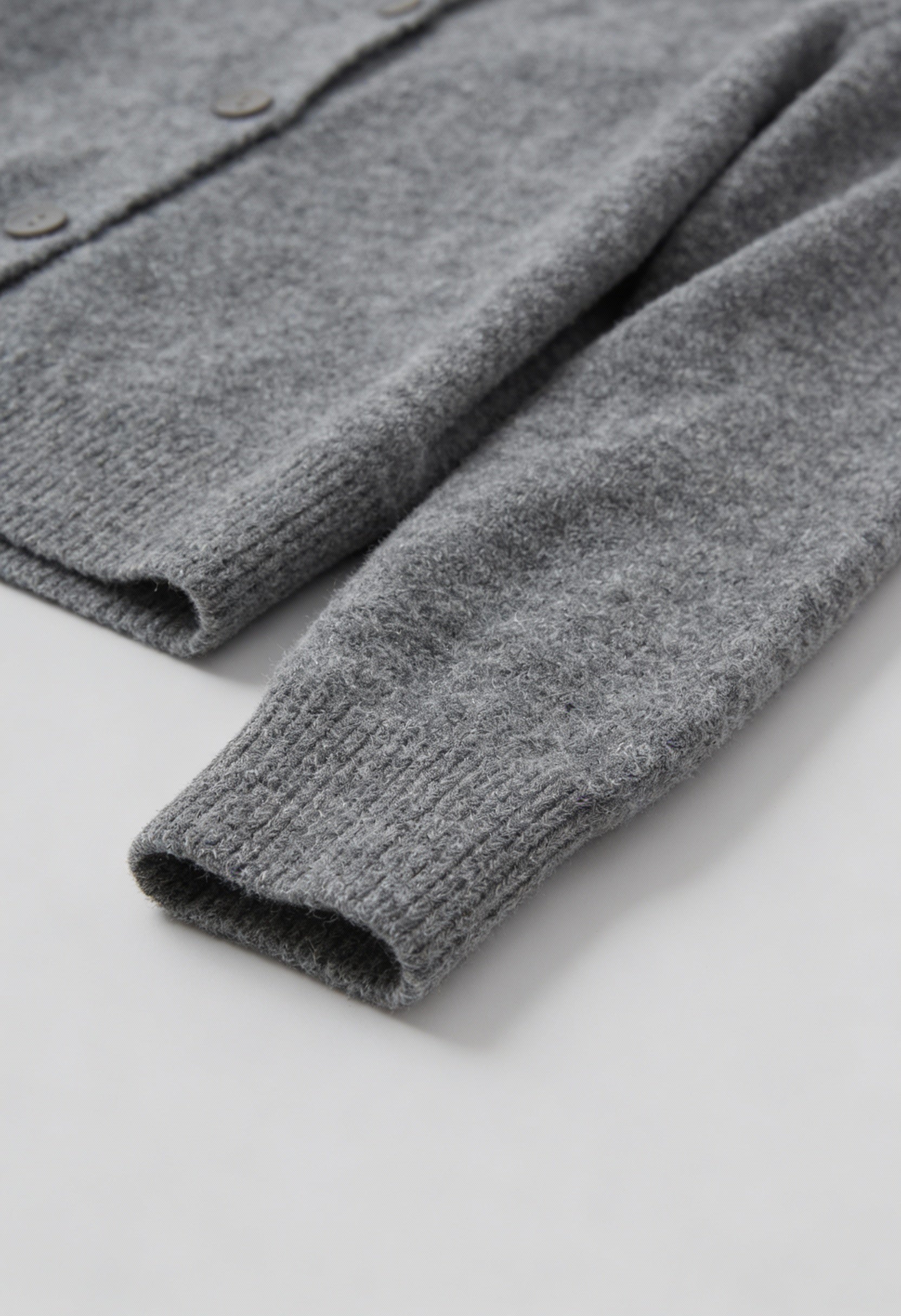 Cardigan Essenza Collo Rotondo in Maglia | Con Bottoni | Vestibilità Regolare | Lunghezza Cropped