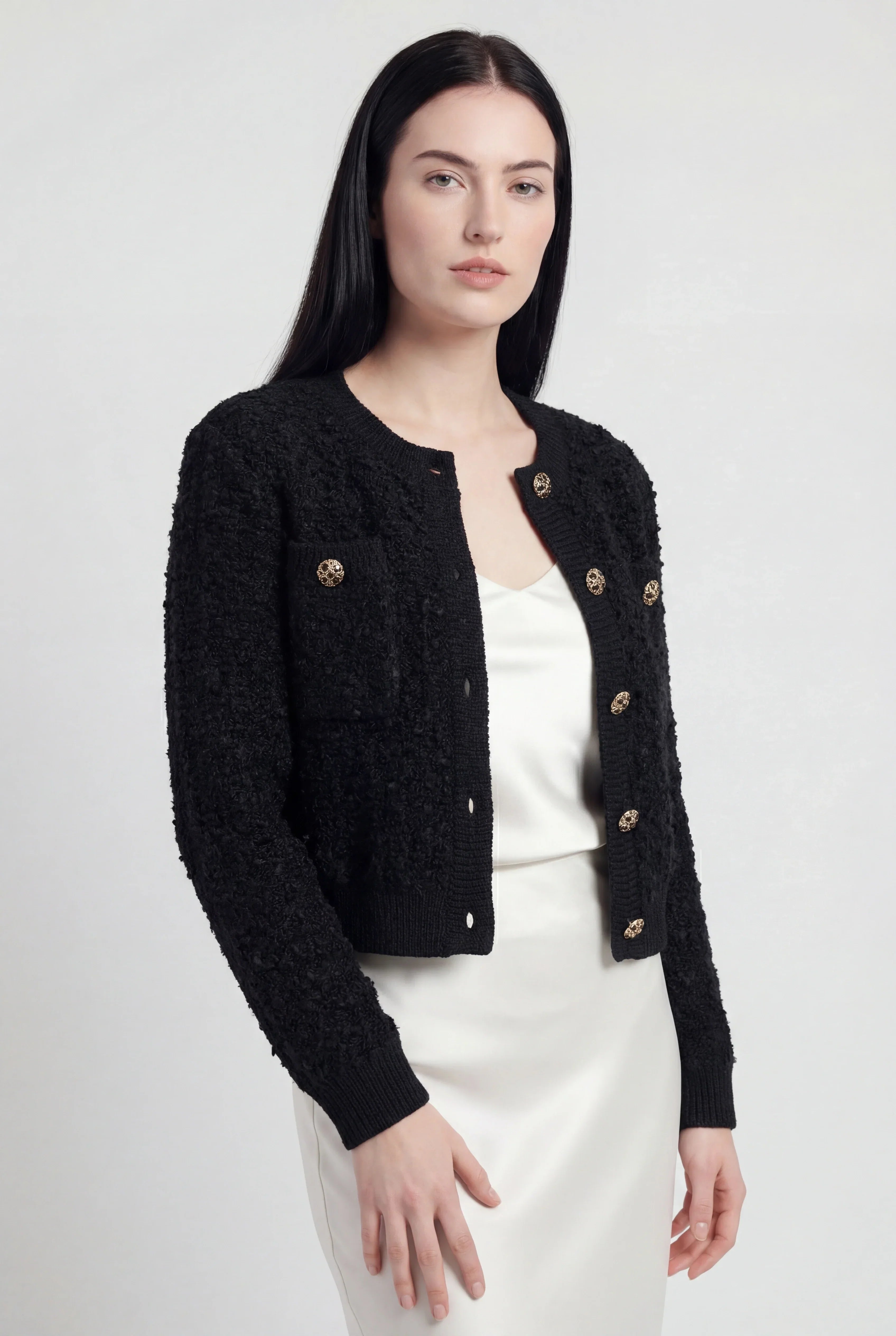 Cardigan Essenza | Maglia Tessuta | Bottoni Gioiello | Scollo Tondo | Fit Comodo