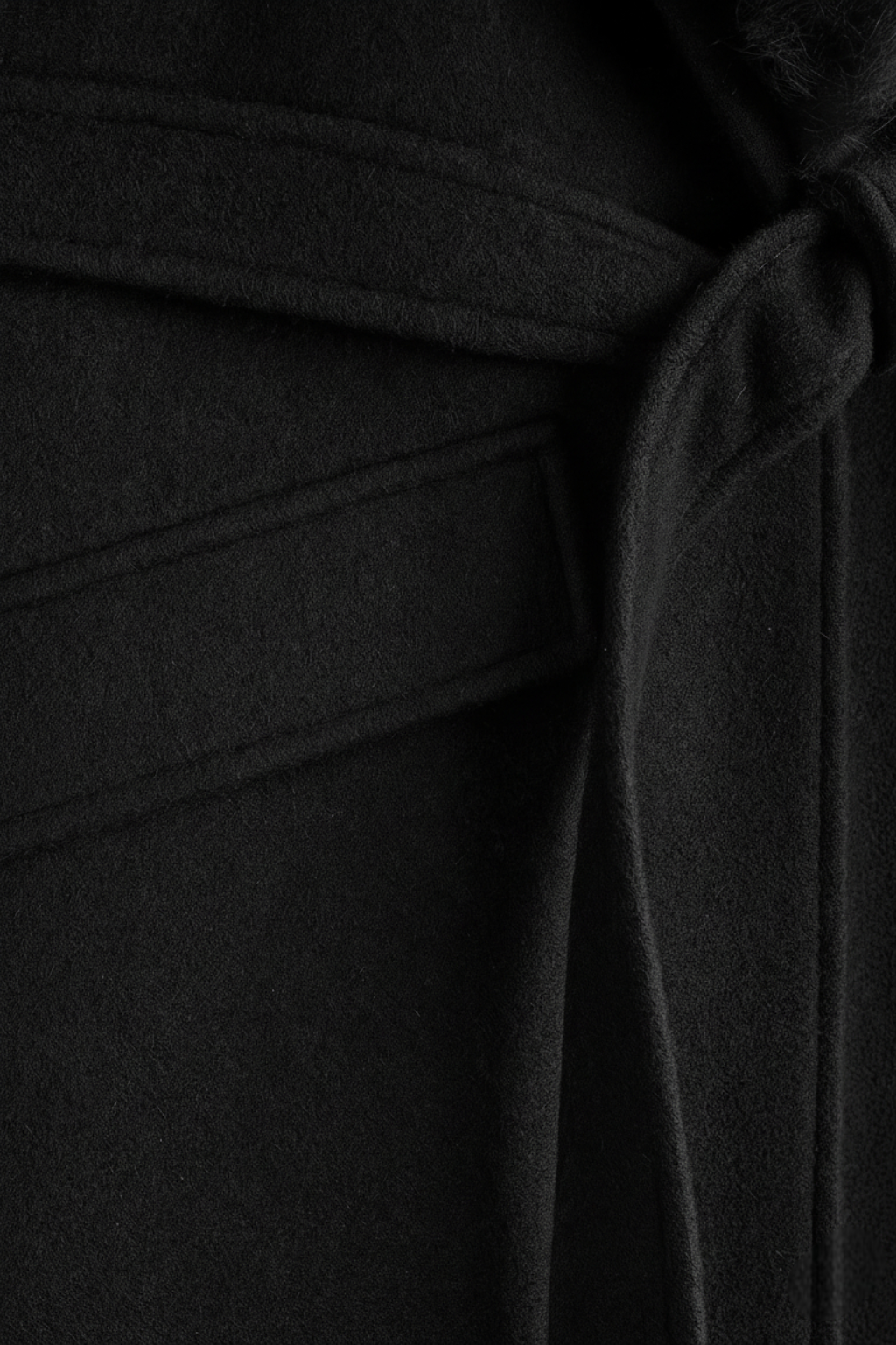 Cappotto Lungo Collo Pelliccia Sintetica | Cintura, Chiusura a Bottone Singolo