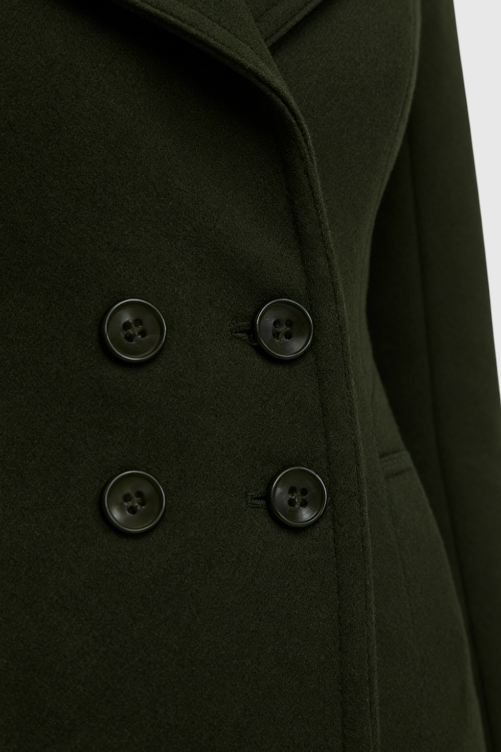 Cappotto Lungo Doppio Petto | Collo Revers, Linea Strutturata, Bottoni Frontali