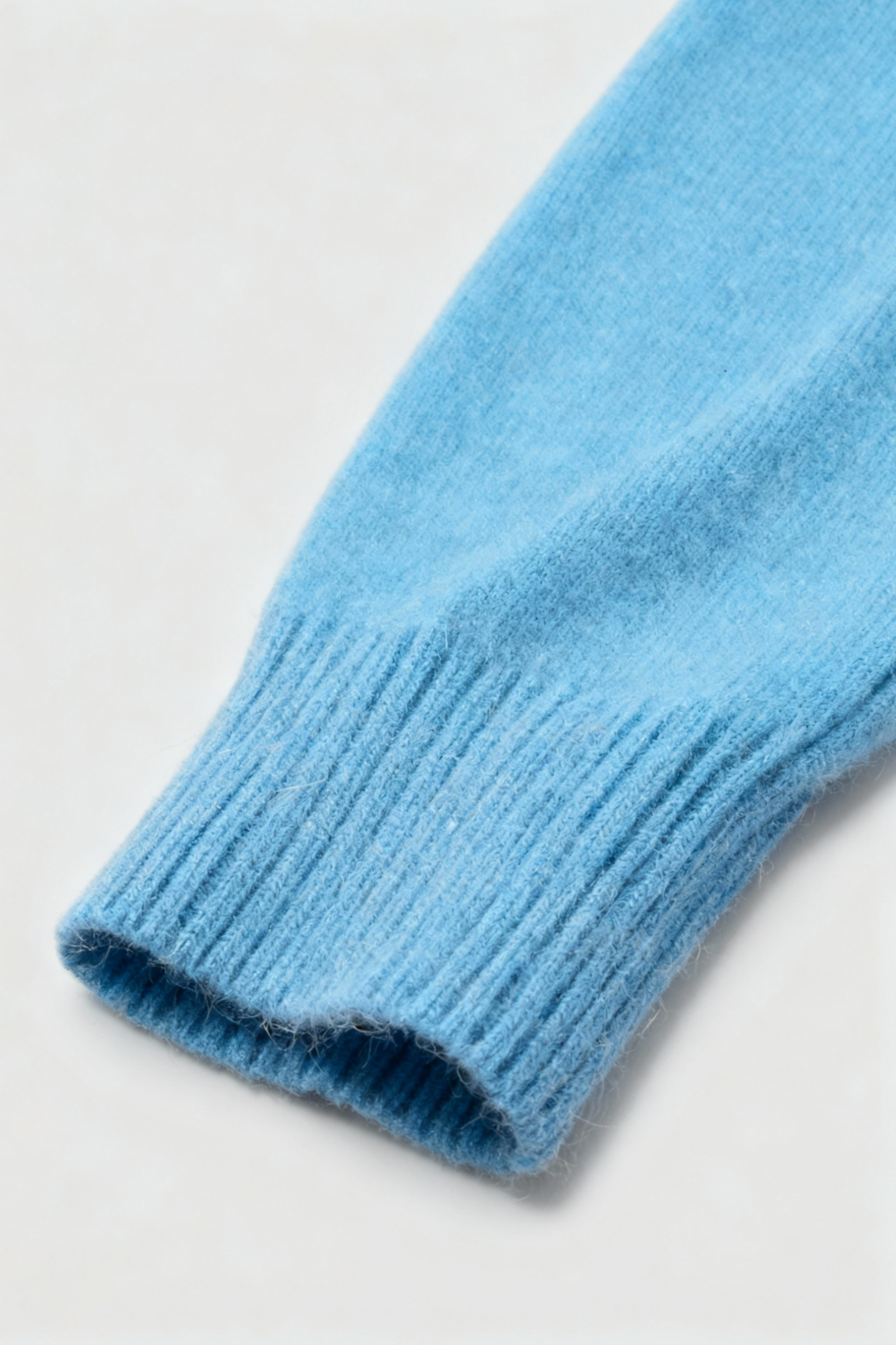 Maglione in Cashmere con Scollo a V | Maglia Lunga, Slim Fit, Finitura Senza Salti