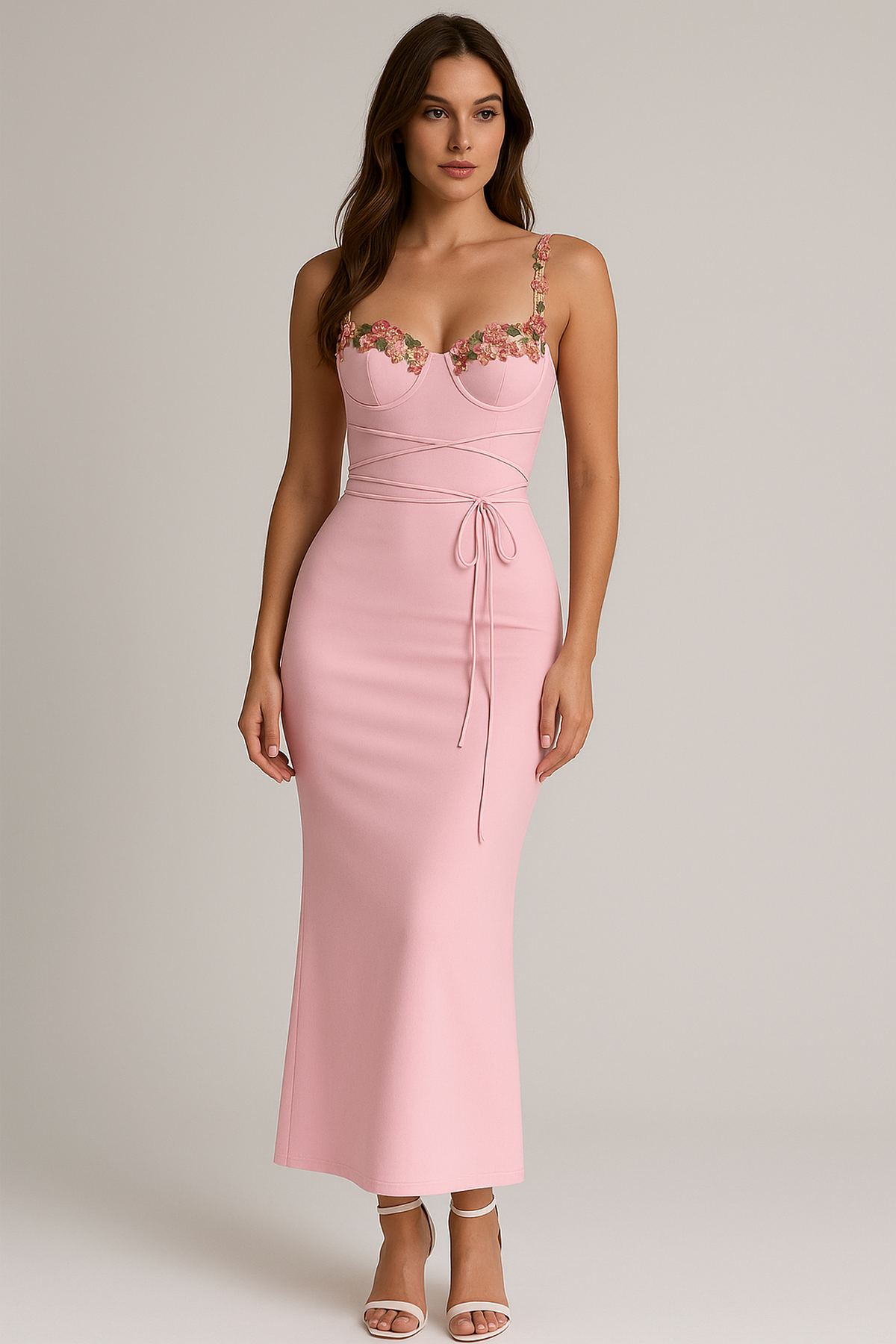 Abito maxi bodycon floreale con spalline spaghetti