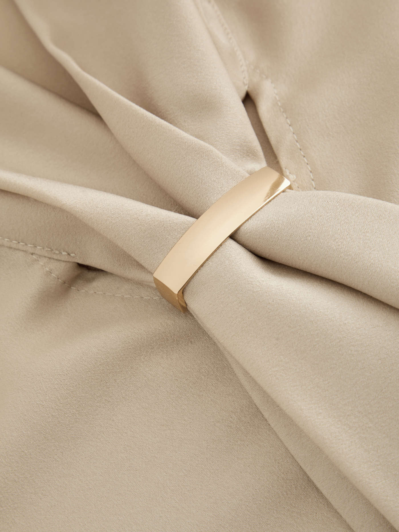 Blusa Chiffon con Fiocco | Maniche Lunghe | Vestibilità Regolare