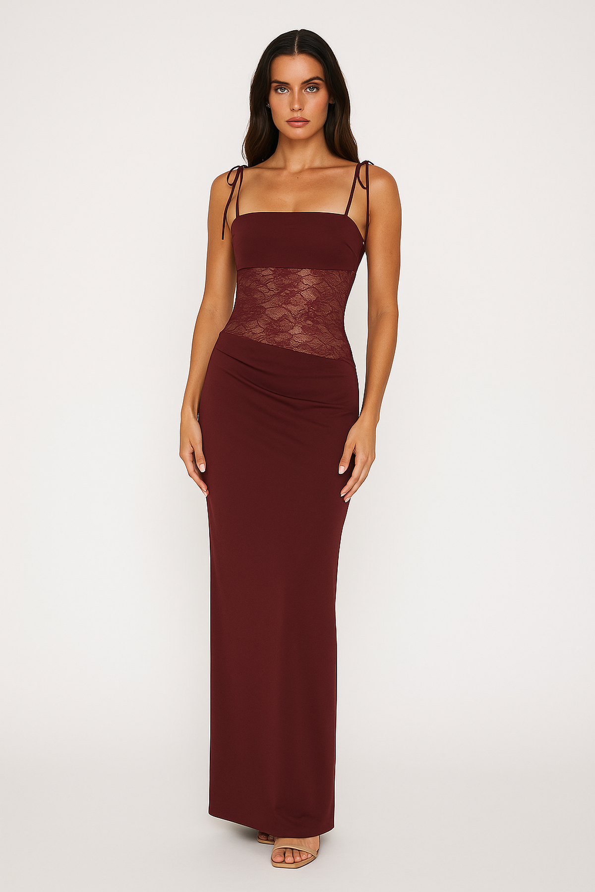 Abito Maxi in Pizzo Ombra | Spaghetti Straps | Scollo Aperto