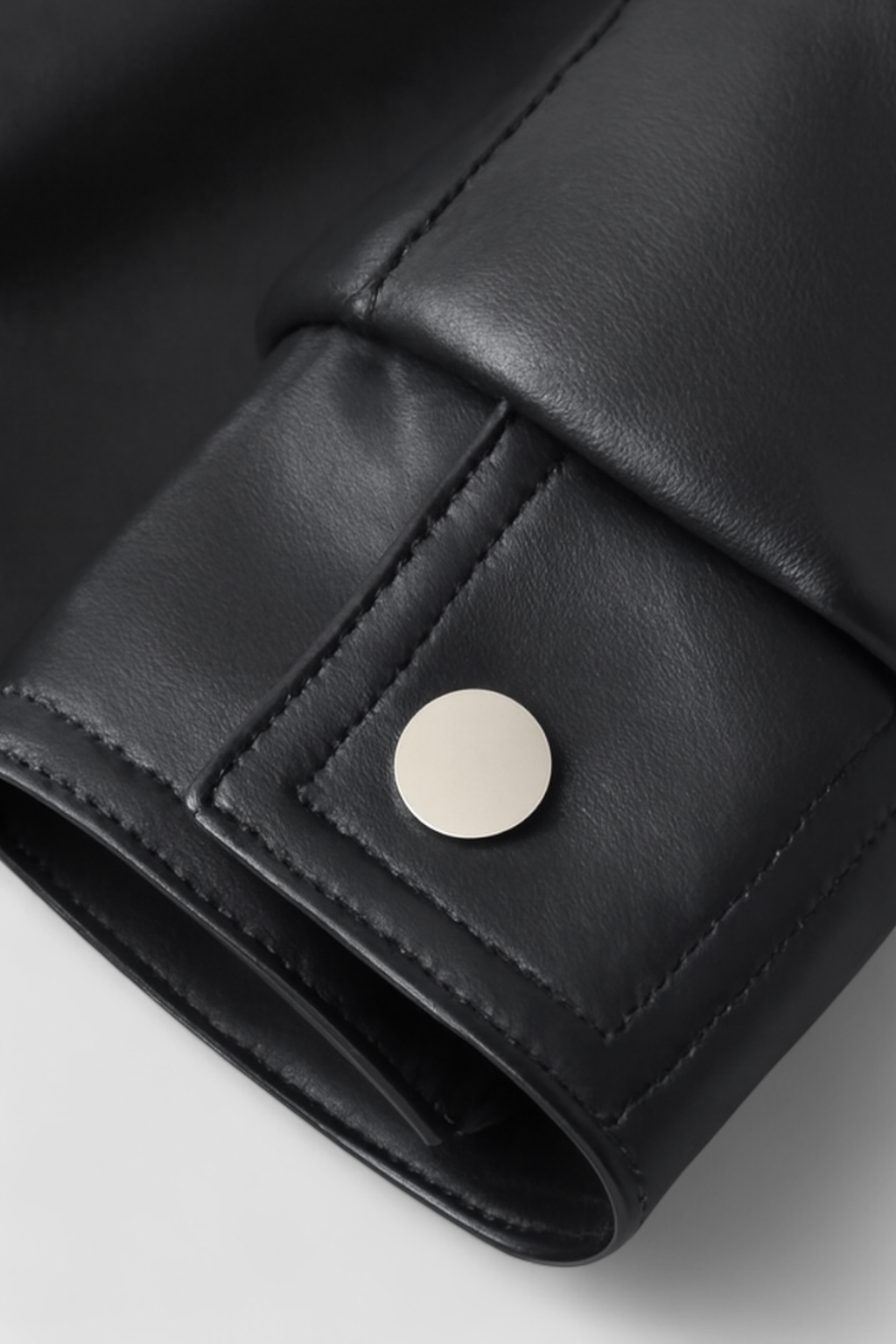 Giacca in Pelle Ecologica | Zip Front e Orlo Elastico