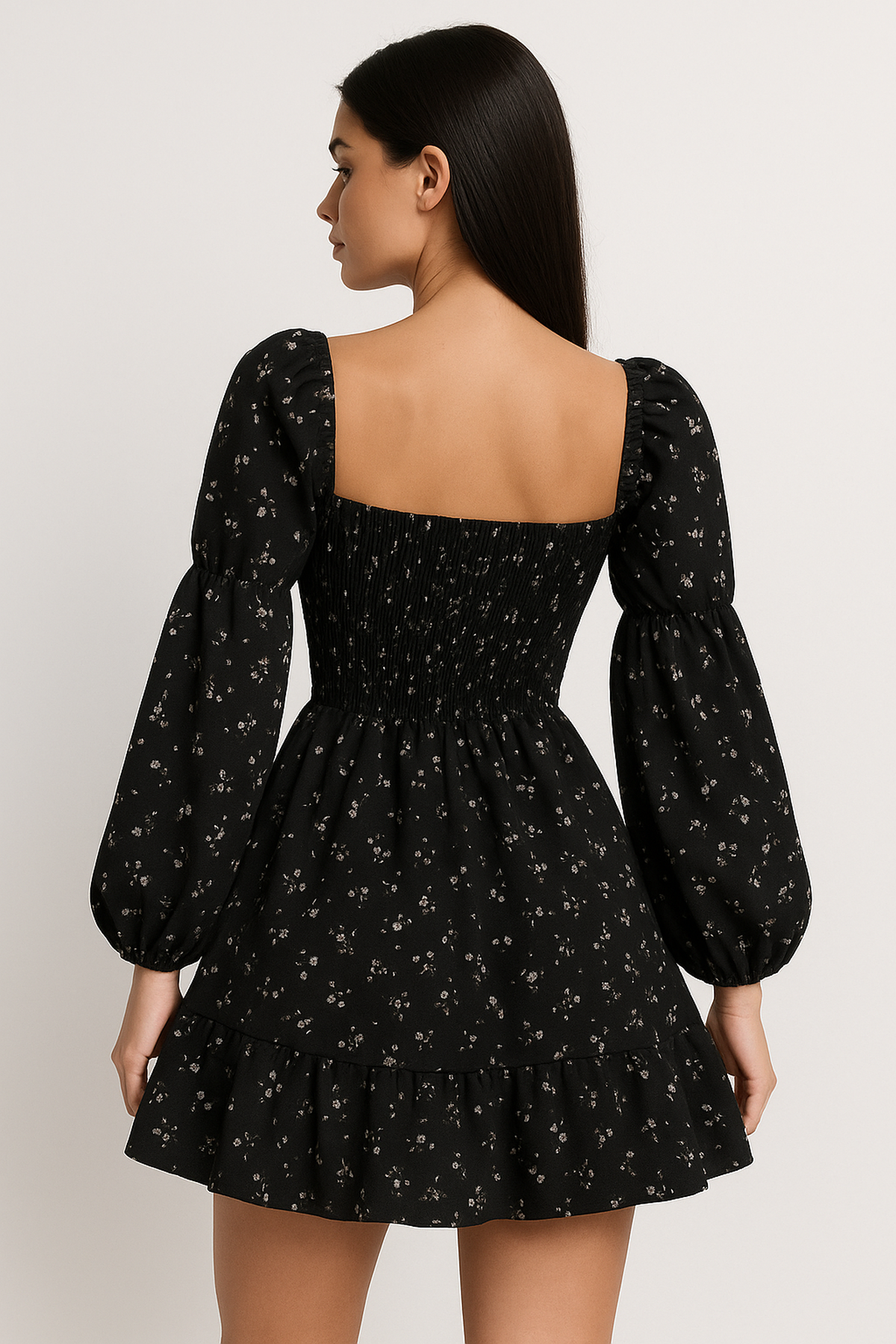 Abito Mini Floreale | Maniche a Volantino | Scollo Quadrato | Silhouette A-Linea