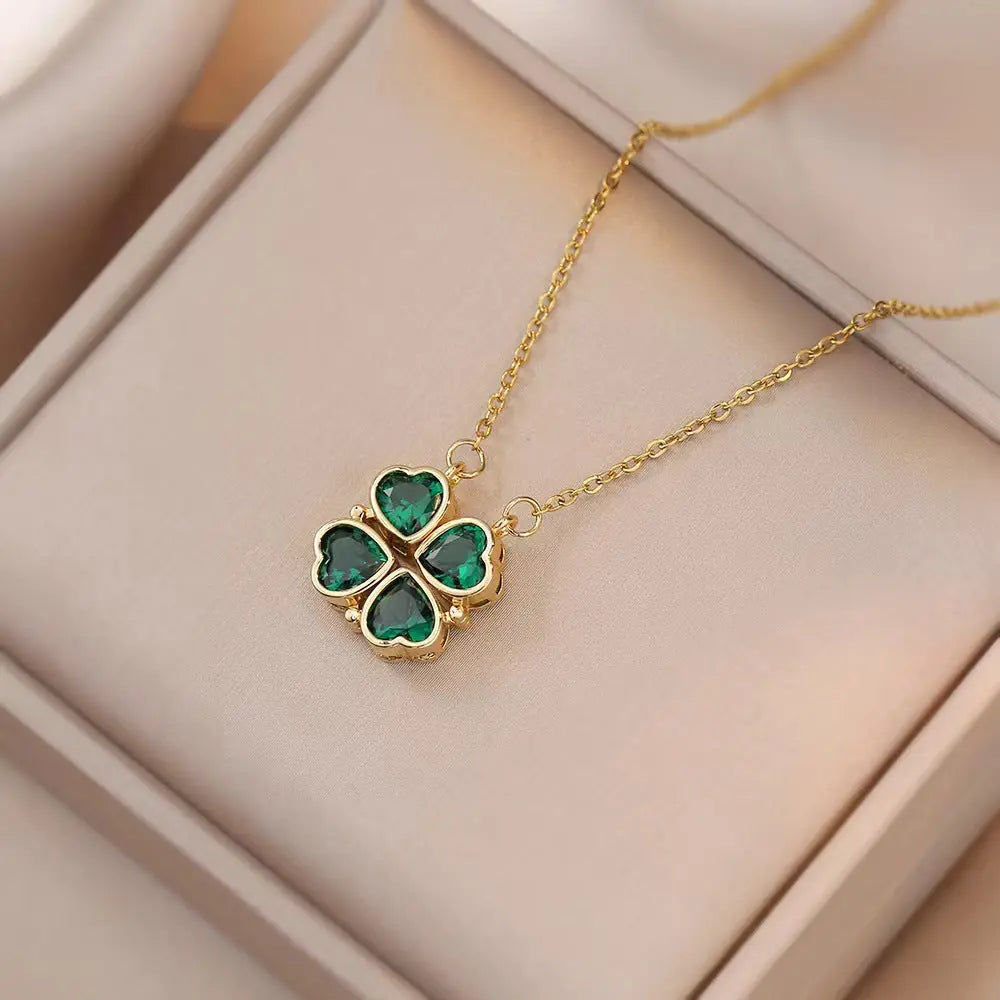 Collana Pendente Clover Luminosa | Zircone Verde Placcato Oro 14K