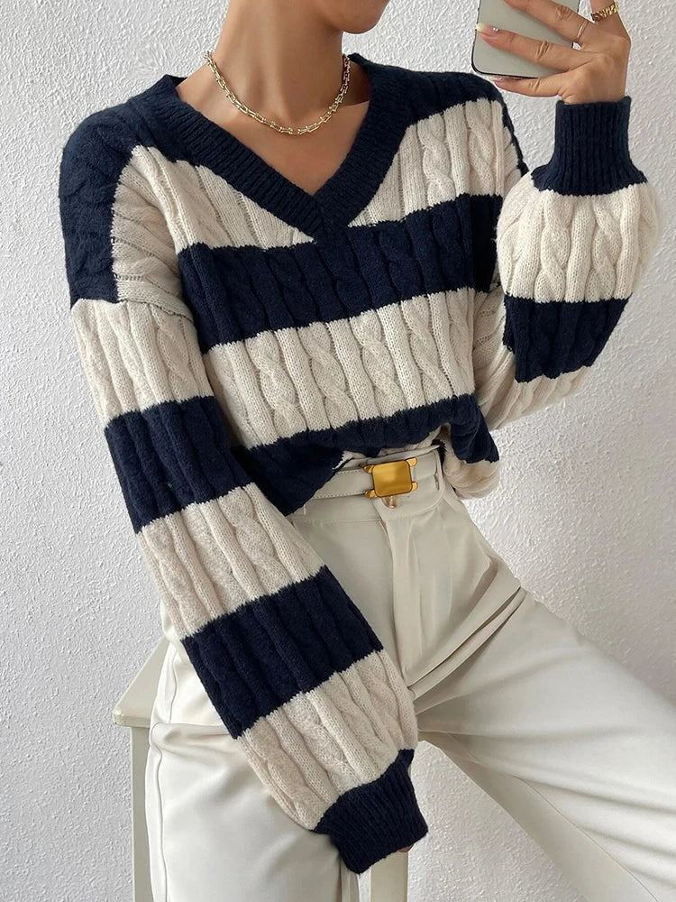 Maglione V-Neck Striato in Maglia a Cavo | Fit Comodo