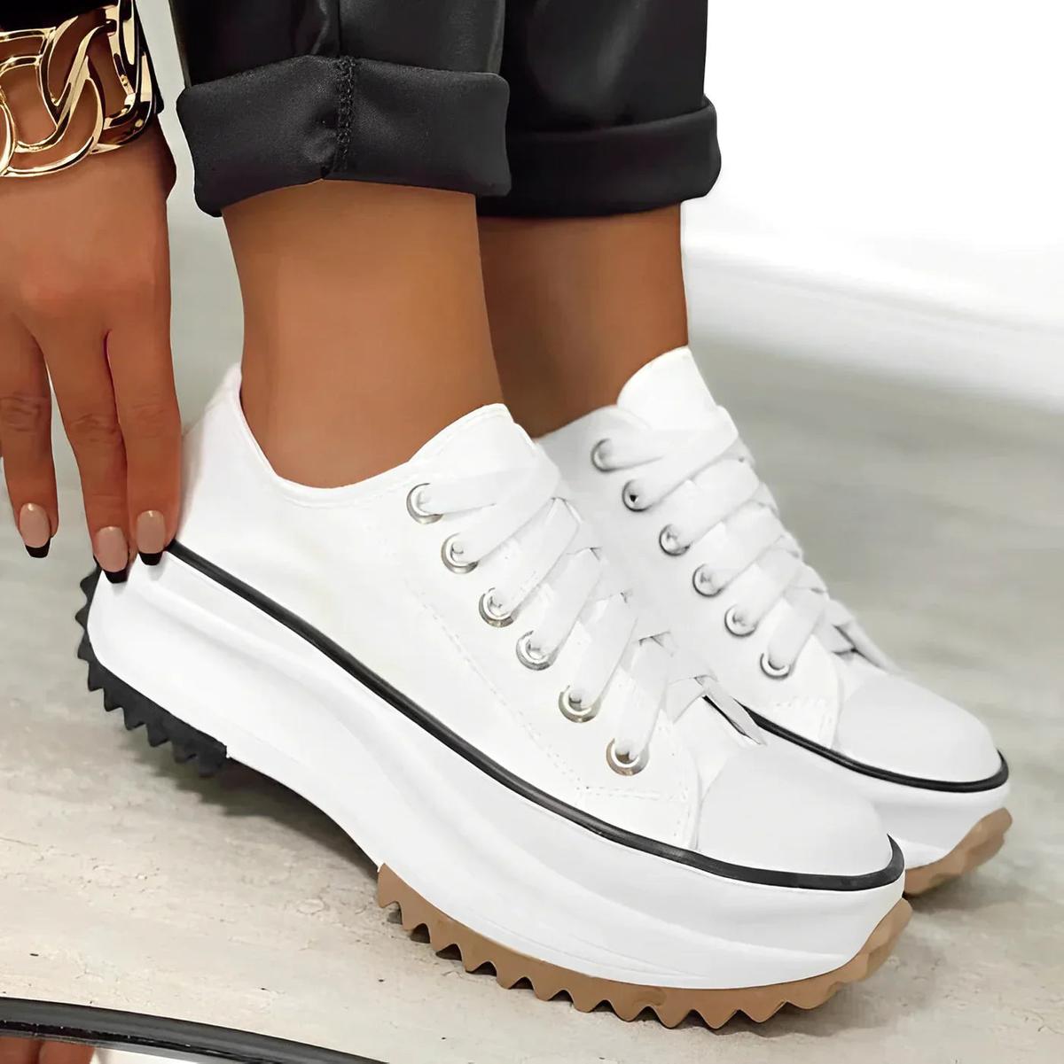 Sneakers Platform in Canvas | Suola Spessa | Lacci