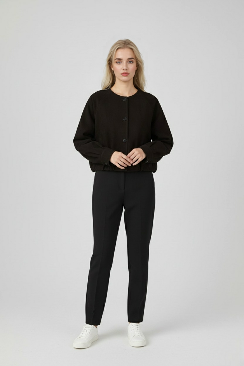 Giacca PU Collo Rotondo | Bottoni Fronte | Lunghezza Cropped | Maniche Raglan