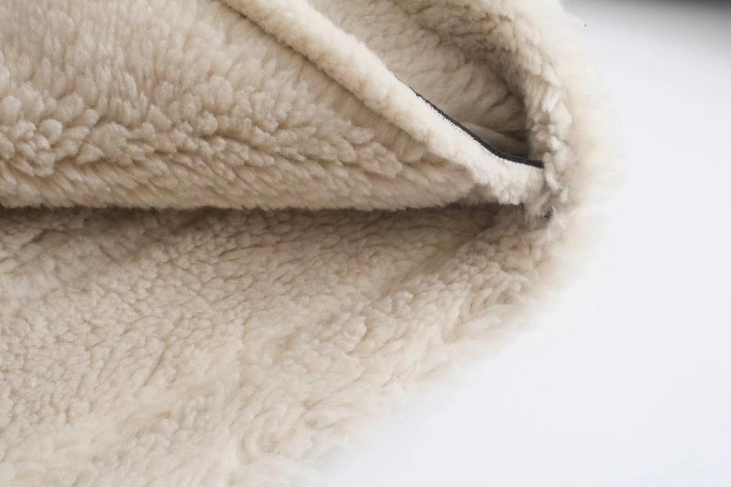 Giacca Aviatore Faux Shearling | Vestibilità Corta | Collo a Contrasto